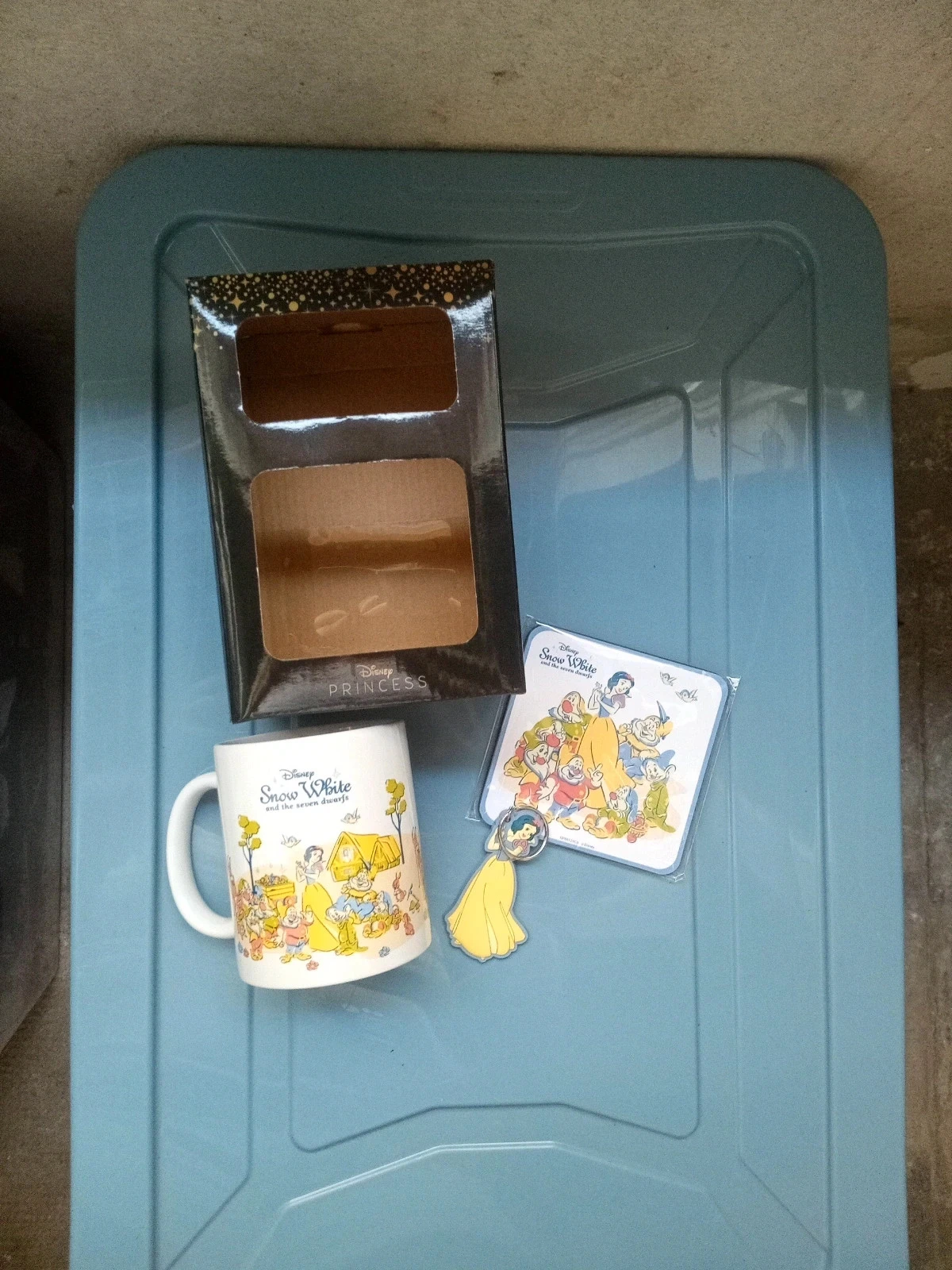Coffret Cadeau Disney Princesse Blanche-Neige (Mug, Coaster, Porte-clés)